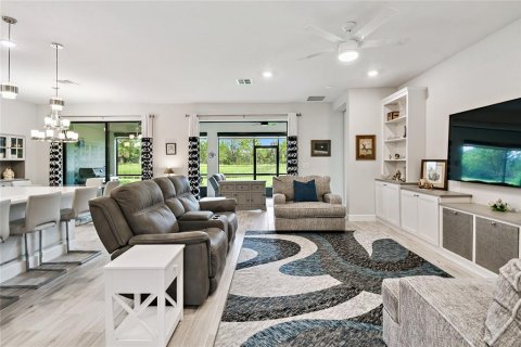 Casa en venta en Kissimmee, Florida, 3 dormitorios, 168.62 m2 № 1899314 - foto 8