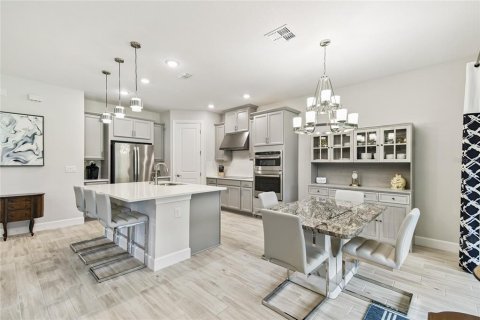 Casa en venta en Kissimmee, Florida, 3 dormitorios, 168.62 m2 № 1899314 - foto 10