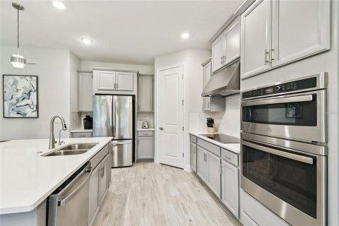 Casa en venta en Kissimmee, Florida, 3 dormitorios, 168.62 m2 № 1899314 - foto 16