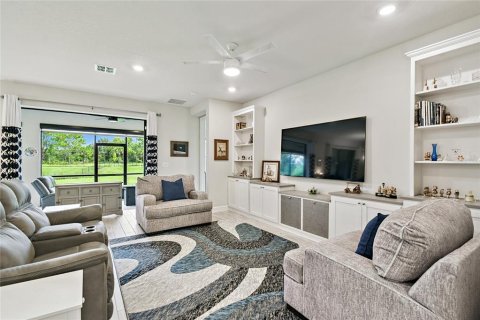 Casa en venta en Kissimmee, Florida, 3 dormitorios, 168.62 m2 № 1899314 - foto 9