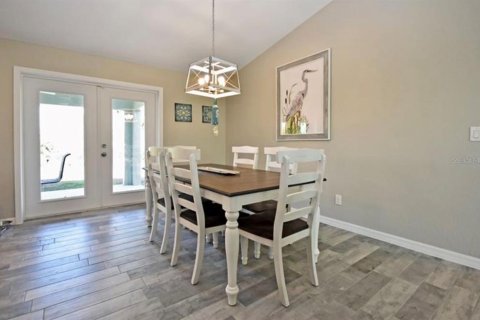 House in Englewood, Florida 3 bedrooms, 152.36 sq.m. № 2109518 - photo 24