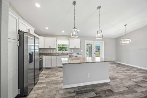 House in Englewood, Florida 3 bedrooms, 152.36 sq.m. № 2109518 - photo 7