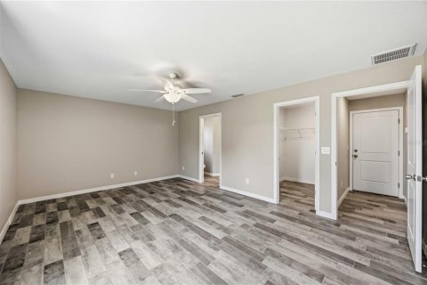 House in Englewood, Florida 3 bedrooms, 152.36 sq.m. № 2109518 - photo 27