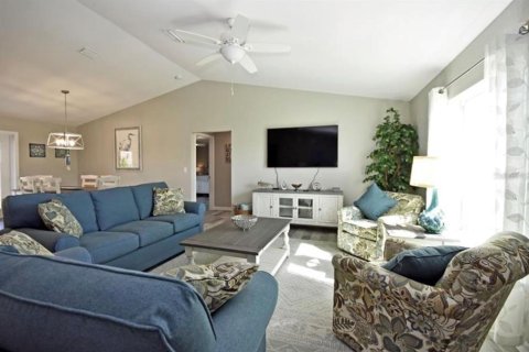 House in Englewood, Florida 3 bedrooms, 152.36 sq.m. № 2109518 - photo 20