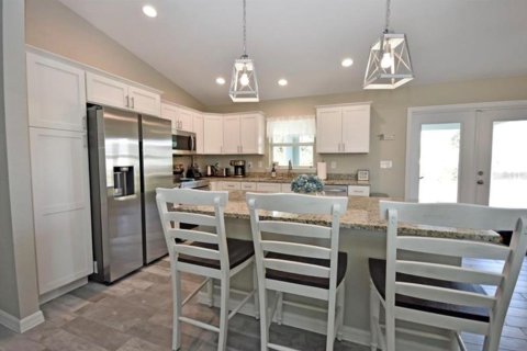 House in Englewood, Florida 3 bedrooms, 152.36 sq.m. № 2109518 - photo 9