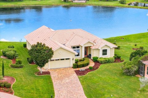 Villa ou maison à Weeki Wachee, Floride 3 chambres, 235.51 m2 № 2413616