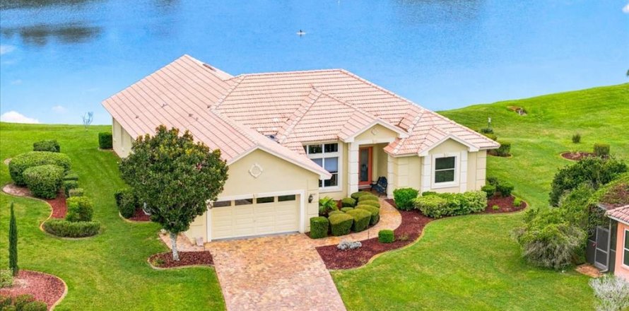 Villa ou maison à Weeki Wachee, Floride 3 chambres, 235.51 m2 № 2413616