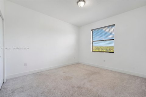 House in Ave Maria, Florida 3 bedrooms, 178.74 sq.m. № 2064278 - photo 14