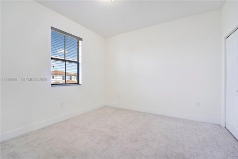 House in Ave Maria, Florida 3 bedrooms, 178.74 sq.m. № 2064278 - photo 13