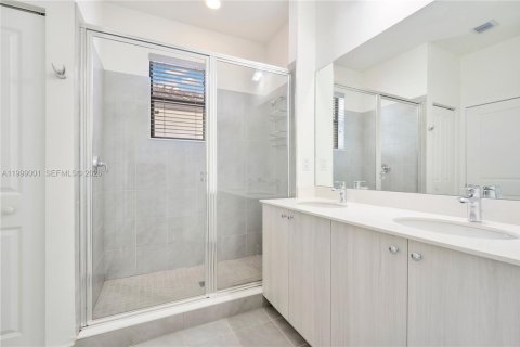 House in Ave Maria, Florida 3 bedrooms, 178.74 sq.m. № 2064278 - photo 18