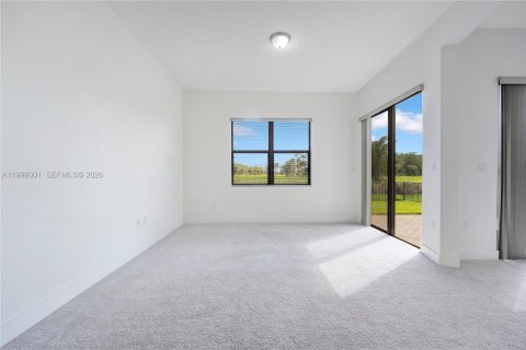 House in Ave Maria, Florida 3 bedrooms, 178.74 sq.m. № 2064278 - photo 10