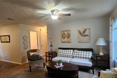 House in Ocala, Florida 3 bedrooms, 106.28 sq.m. № 1816694 - photo 8