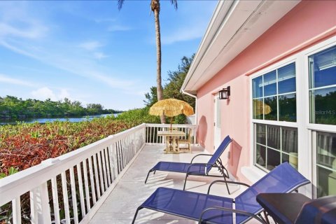 Commercial property in Sarasota, Florida 510.03 sq.m. № 2416298 - photo 30