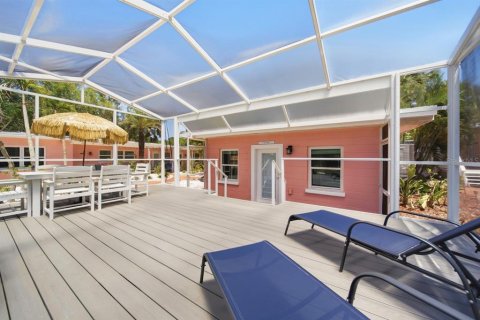 Commercial property in Sarasota, Florida 510.03 sq.m. № 2416298 - photo 20