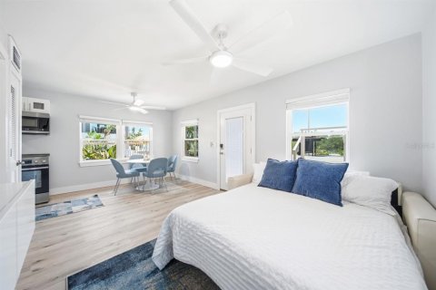 Commercial property in Sarasota, Florida 510.03 sq.m. № 2416298 - photo 22