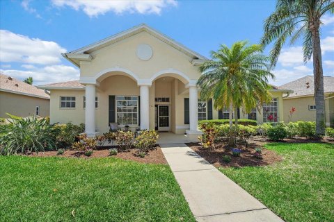 House in Osprey, Florida 4 bedrooms, 198.35 sq.m. № 1673080 - photo 1