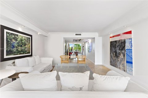 Condo in Key Biscayne, Florida, 4 bedrooms  № 1859983 - photo 6