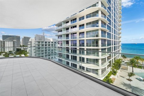 Condominio en alquiler en Fort Lauderdale, Florida, 3 dormitorios, 175.59 m2 № 1991855 - foto 10