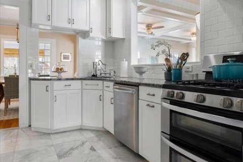Casa en alquiler en Saint Petersburg, Florida, 5 dormitorios, 324.6 m2 № 1784709 - foto 17