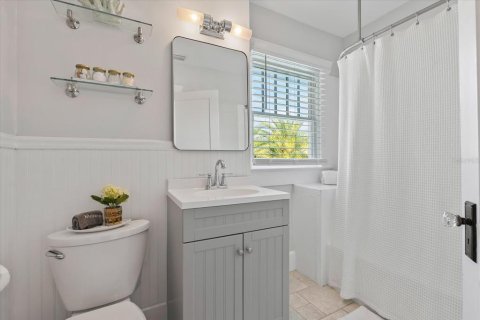 Casa en alquiler en Saint Petersburg, Florida, 5 dormitorios, 324.6 m2 № 1784709 - foto 30