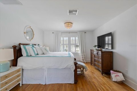 Casa en alquiler en Saint Petersburg, Florida, 5 dormitorios, 324.6 m2 № 1784709 - foto 24