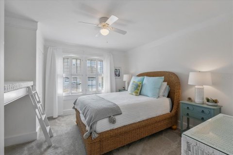 Casa en alquiler en Saint Petersburg, Florida, 5 dormitorios, 324.6 m2 № 1784709 - foto 21