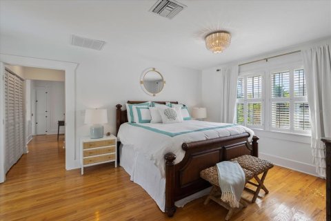 Casa en alquiler en Saint Petersburg, Florida, 5 dormitorios, 324.6 m2 № 1784709 - foto 25