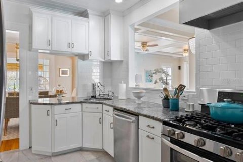 Casa en alquiler en Saint Petersburg, Florida, 5 dormitorios, 324.6 m2 № 1784709 - foto 16