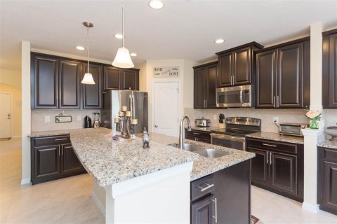 House in Wimauma, Florida 5 bedrooms, 277.5 sq.m. № 1669952 - photo 29