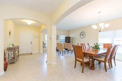 House in Wimauma, Florida 5 bedrooms, 277.5 sq.m. № 1669952 - photo 12