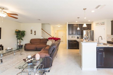 House in Wimauma, Florida 5 bedrooms, 277.5 sq.m. № 1669952 - photo 23