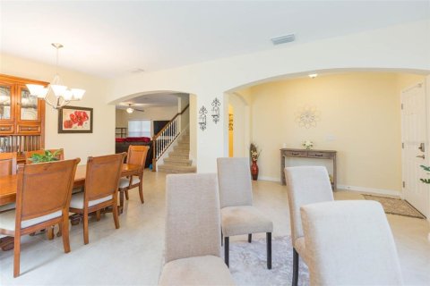 House in Wimauma, Florida 5 bedrooms, 277.5 sq.m. № 1669952 - photo 8