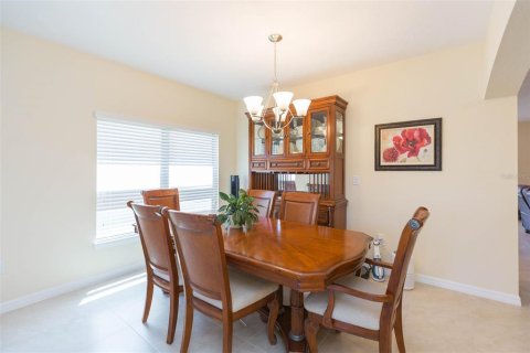 House in Wimauma, Florida 5 bedrooms, 277.5 sq.m. № 1669952 - photo 11