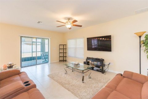 House in Wimauma, Florida 5 bedrooms, 277.5 sq.m. № 1669952 - photo 25