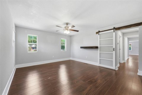 Villa ou maison à vendre à Lake Alfred, Floride: 4 chambres, 316.24 m2 № 2224648 - photo 19