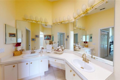 House in Spring Hill, Florida 3 bedrooms, 158.77 sq.m. № 1719293 - photo 5
