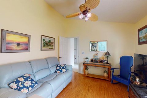 House in Spring Hill, Florida 3 bedrooms, 158.77 sq.m. № 1719293 - photo 9