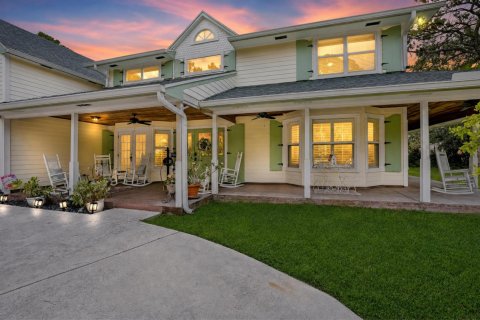 House in Jupiter, Florida 4 bedrooms, 345.5 sq.m. № 2190197 - photo 9