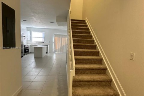 Touwnhouse à louer à Miami, Floride: 3 chambres, 123.93 m2 № 1964264 - photo 30