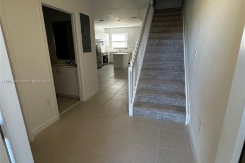 Touwnhouse à louer à Miami, Floride: 3 chambres, 123.93 m2 № 1964264 - photo 8