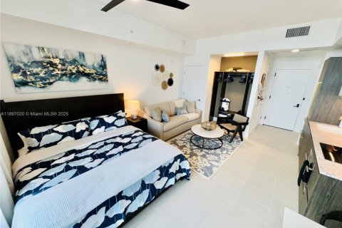 Снять в аренду кондоминиум в Майами, Флорида 34.75м2, № 1952916 - фото 12