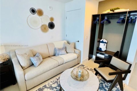 Снять в аренду кондоминиум в Майами, Флорида 34.75м2, № 1952916 - фото 7