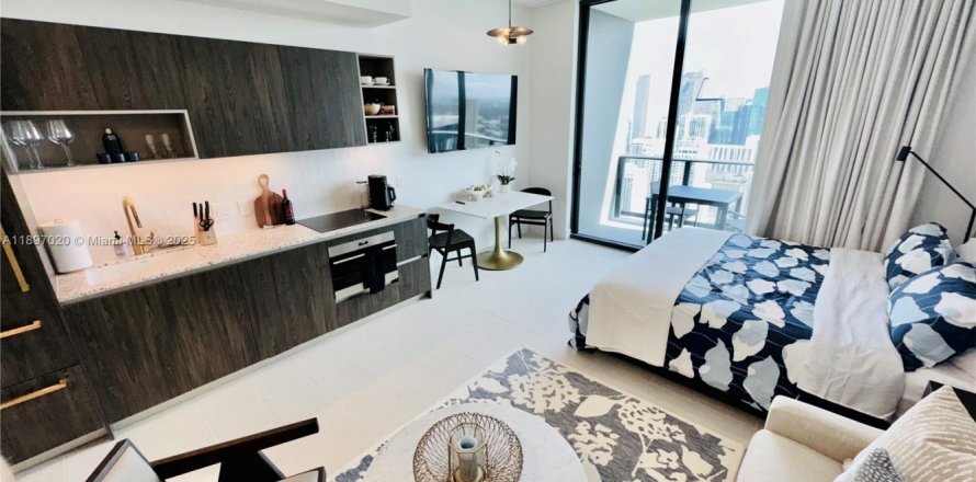 Студия в кондо в Майами, Флорида № 1952916