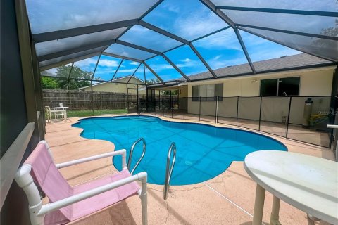 House in Palm Bay, Florida 3 bedrooms, 113.43 sq.m. № 1821076 - photo 23