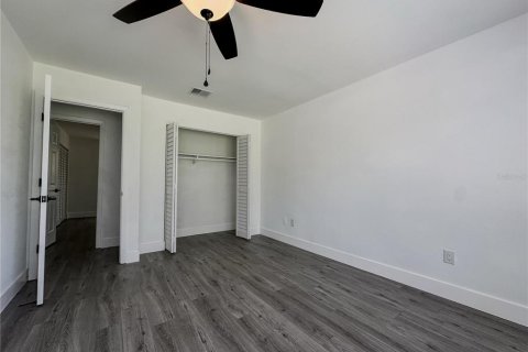 House in Palm Bay, Florida 3 bedrooms, 113.43 sq.m. № 1821076 - photo 14