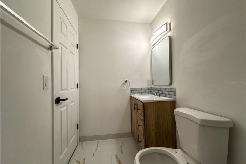 House in Palm Bay, Florida 3 bedrooms, 113.43 sq.m. № 1821076 - photo 12