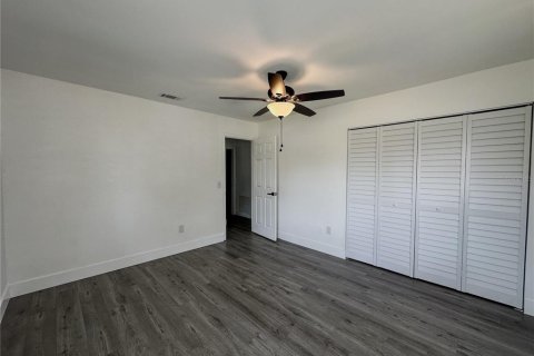 House in Palm Bay, Florida 3 bedrooms, 113.43 sq.m. № 1821076 - photo 11