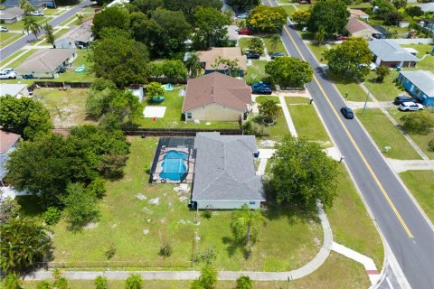 House in Palm Bay, Florida 3 bedrooms, 113.43 sq.m. № 1821076 - photo 20