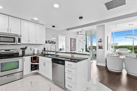 Снять в аренду кондоминиум в Орландо, Флорида 5 комнат, 116.59м2, № 1849838 - фото 7