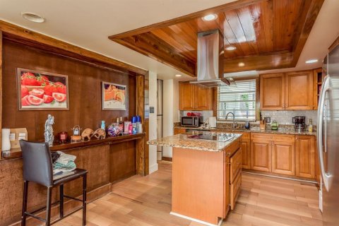 Casa en venta en Tampa, Florida, 4 dormitorios, 123.19 m2 № 1916116 - foto 7